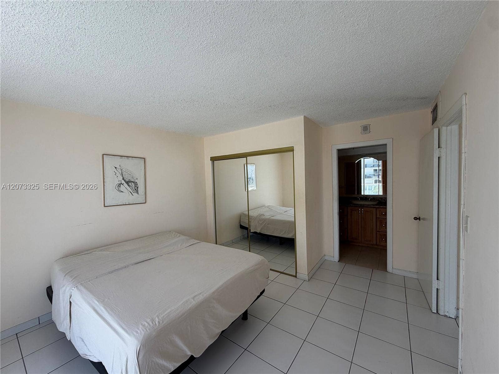 2457 Collins Avenue, #1405, Miami Beach, FL 33140 Photo 18