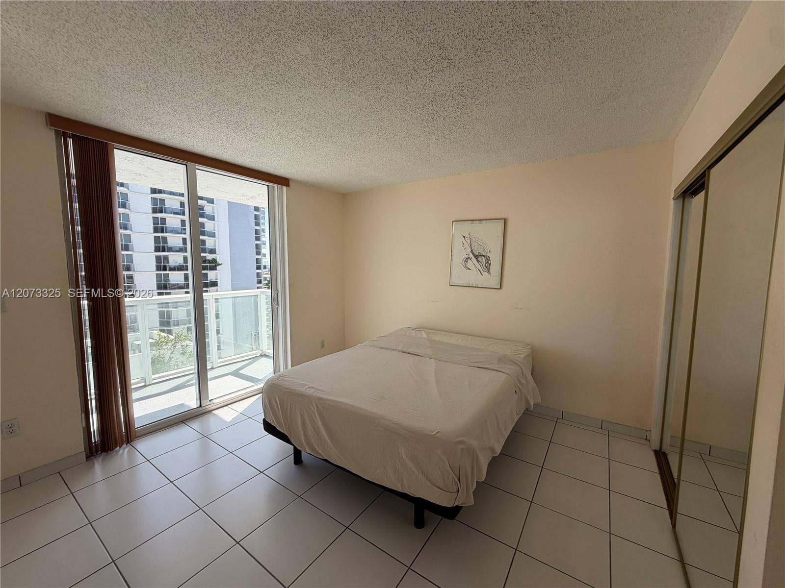 2457 Collins Avenue, #1405, Miami Beach, FL 33140 Photo 11