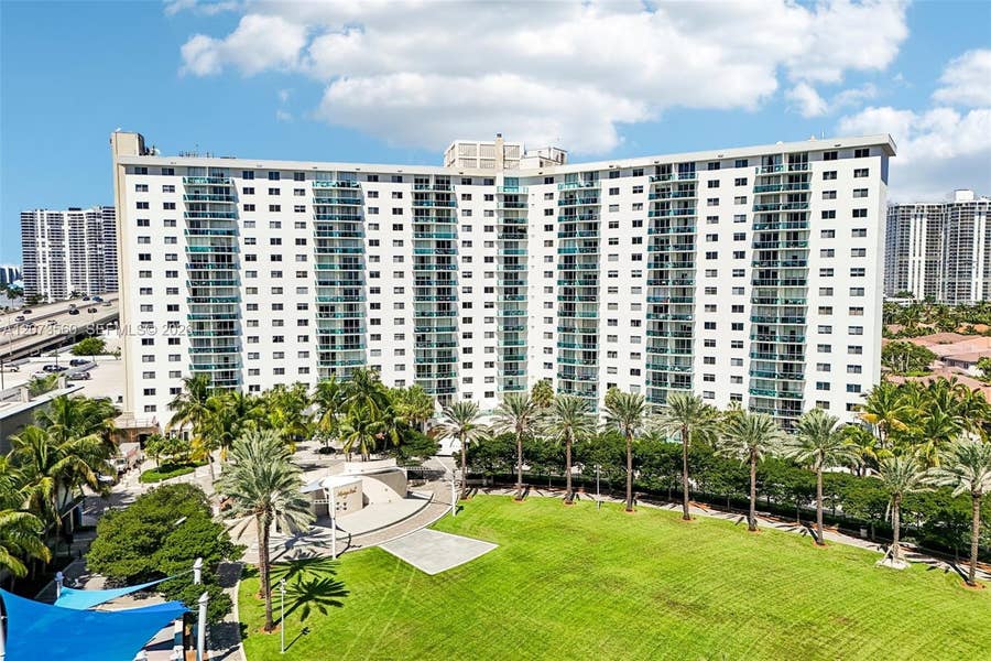 Property photo for 19370 Collins Avenue, #1120, Sunny Isles Beach, FL