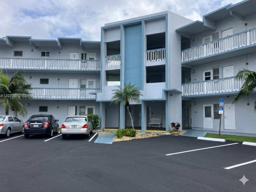 Property photo for 2300 Park Lane, #203, Hollywood, FL