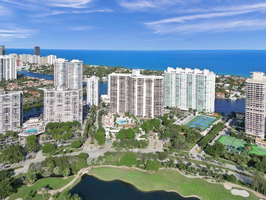 Property photo for 20281 E Country Club Drive, #404, Aventura, FL