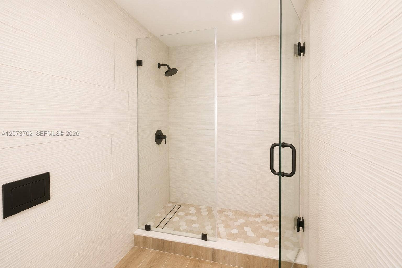 5601 Collins Avenue, #1009, Miami Beach, FL 33140 Master Bathroom