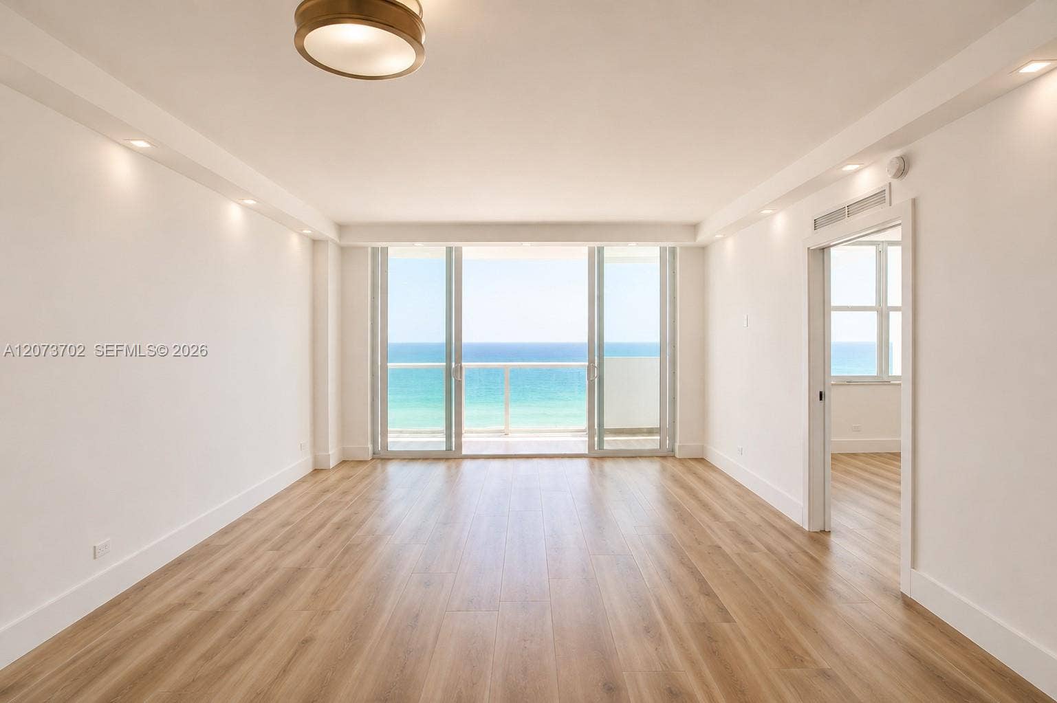 5601 Collins Avenue, #1009, Miami Beach, FL 33140 Living Room