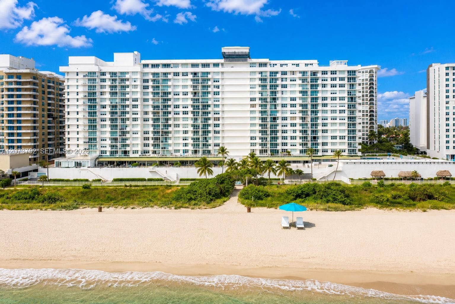 5601 Collins Avenue, #1009, Miami Beach, FL 33140 Building Rear