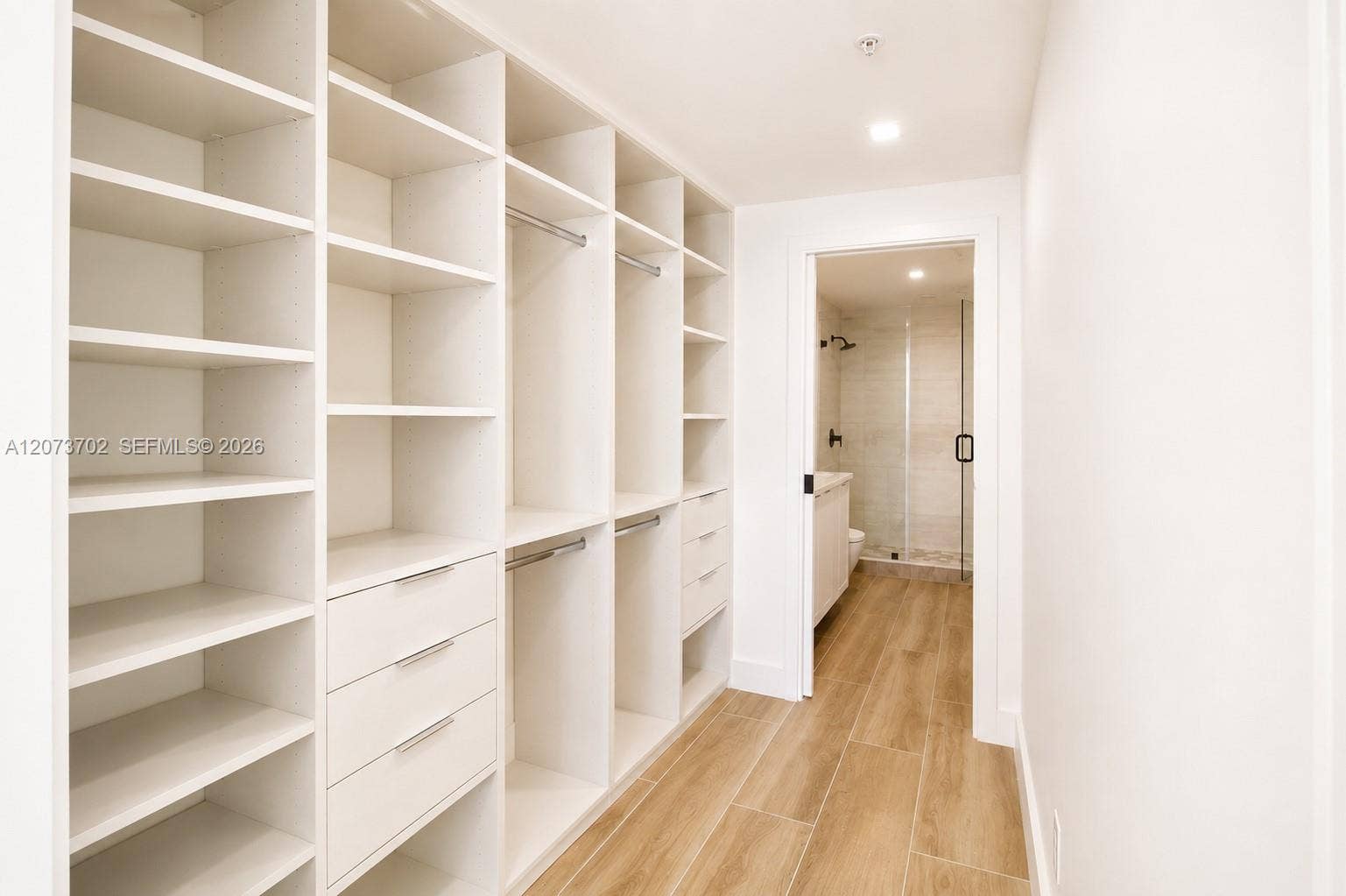 5601 Collins Avenue, #1009, Miami Beach, FL 33140 Master Bedroom
