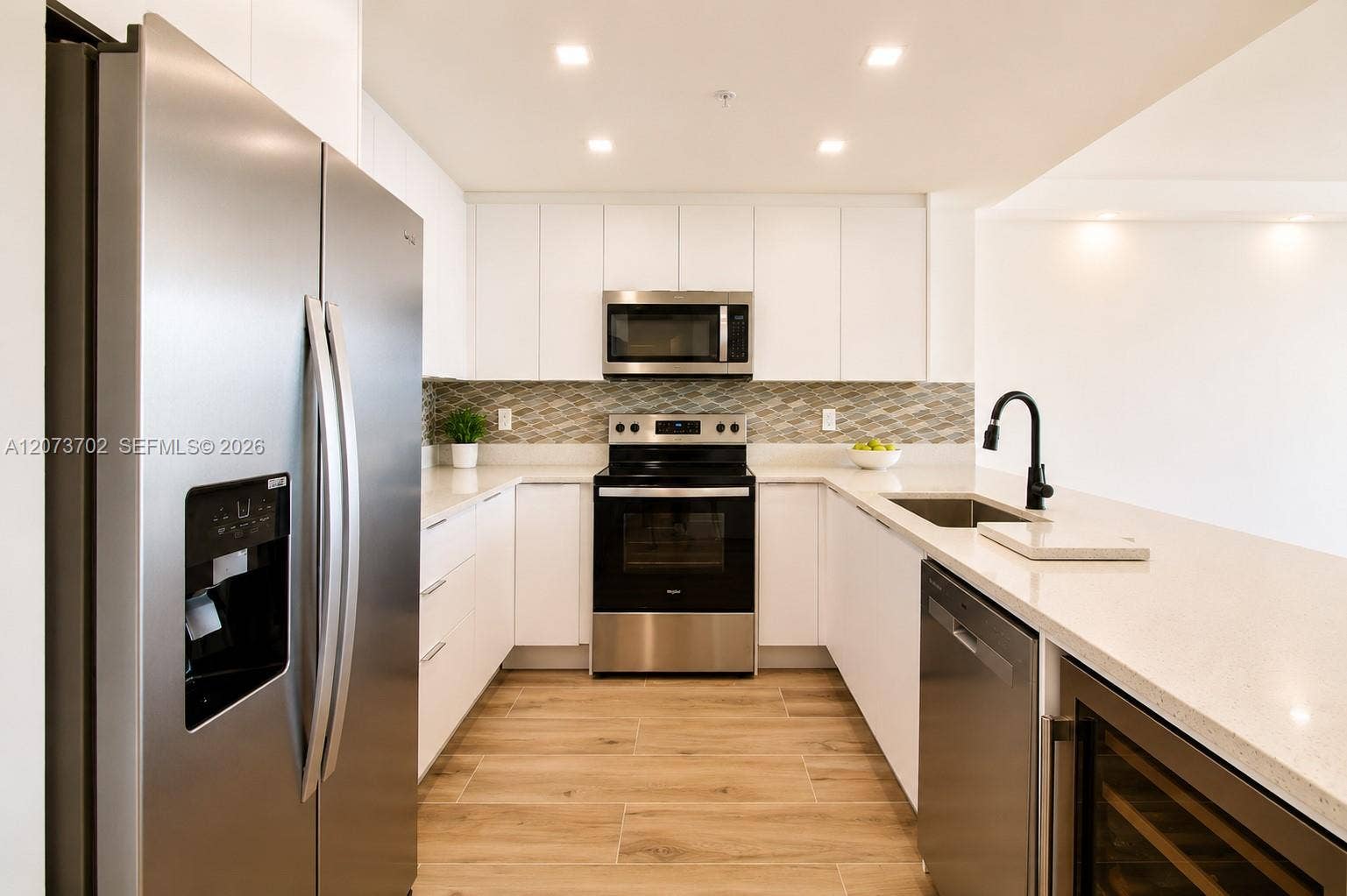 5601 Collins Avenue, #1009, Miami Beach, FL 33140 Photo 13