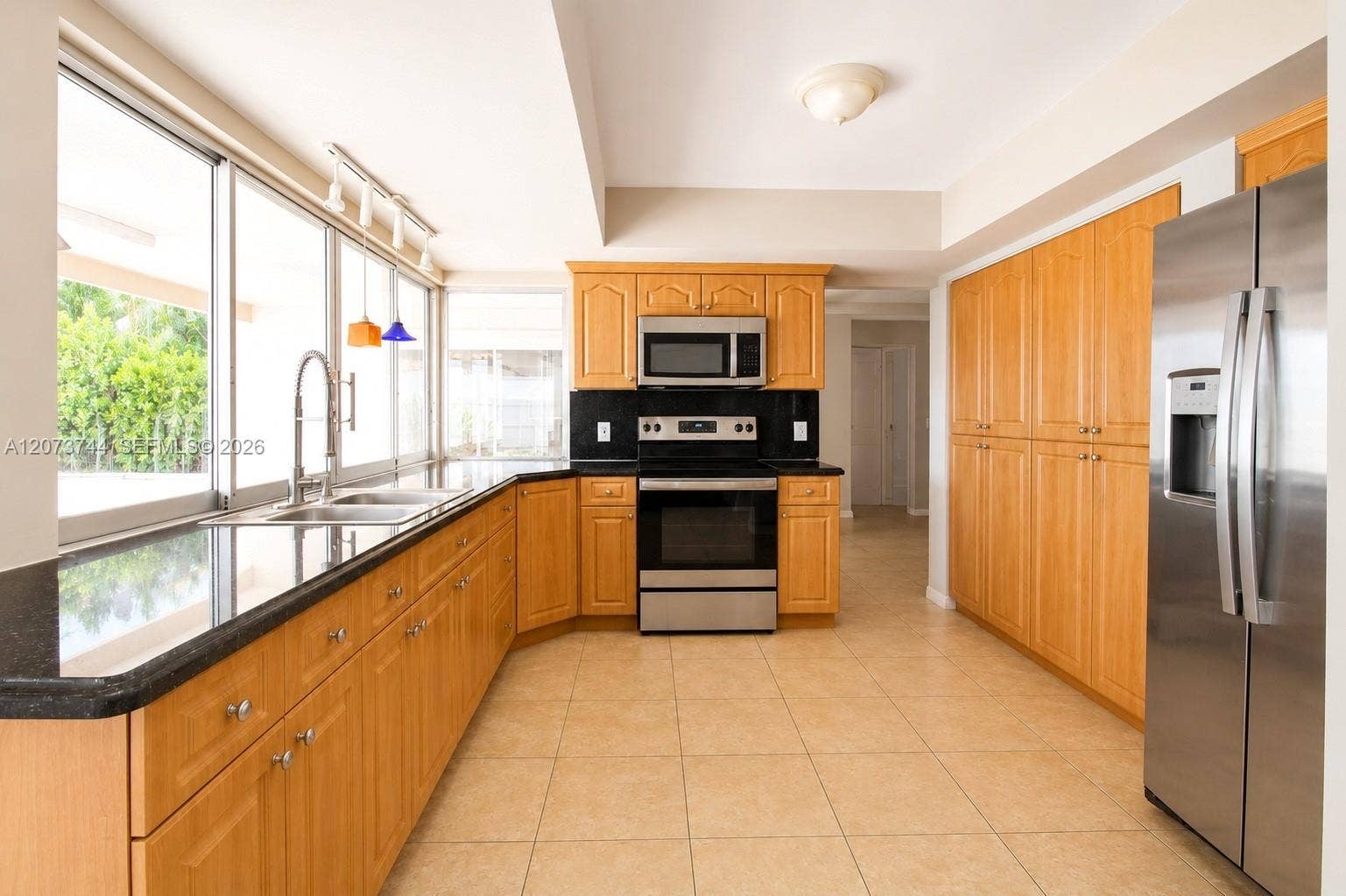 1060 N Douglas Road, Pembroke Pines, FL 33024 Photo 19