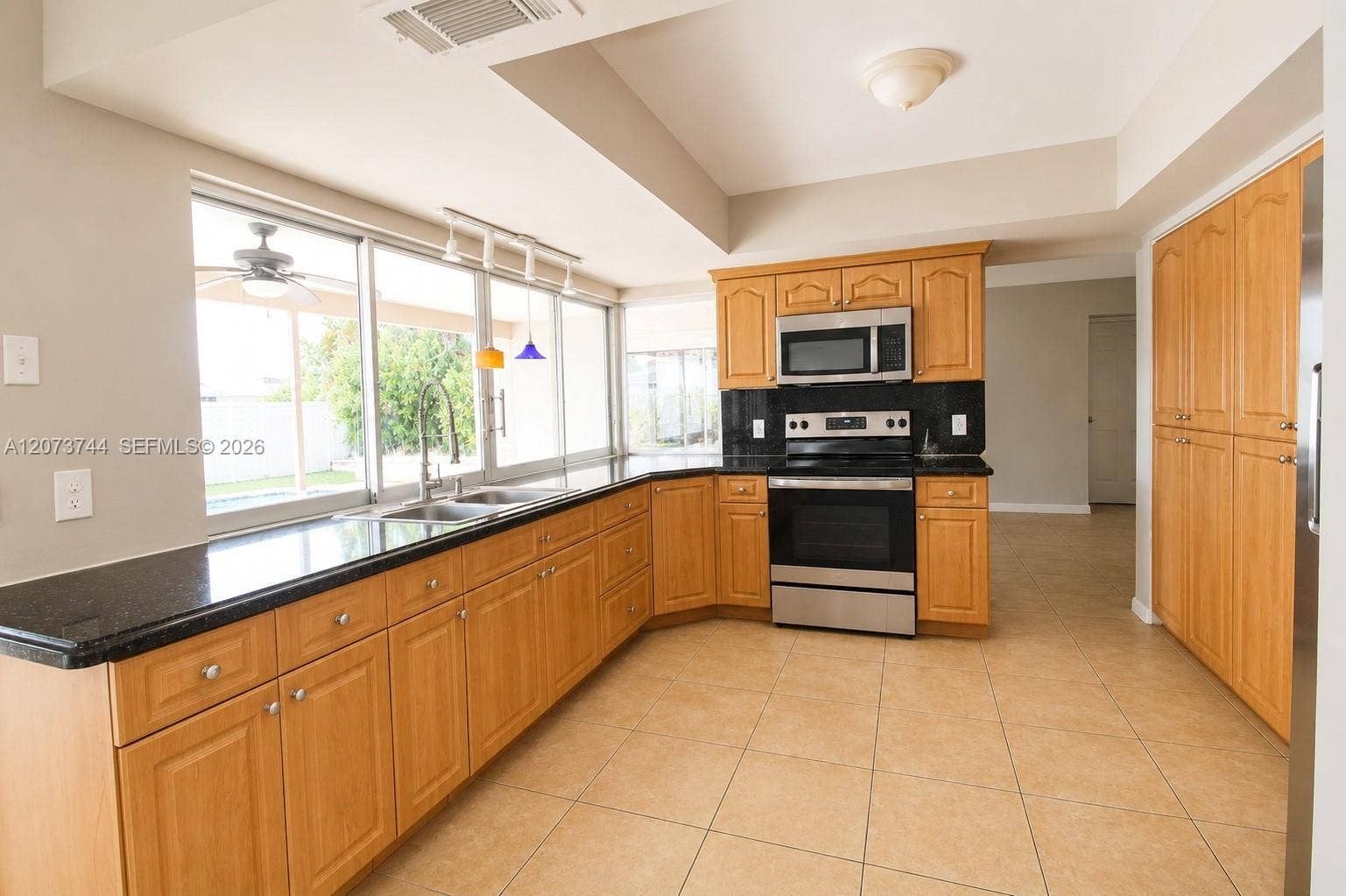 1060 N Douglas Road, Pembroke Pines, FL 33024 Photo 18