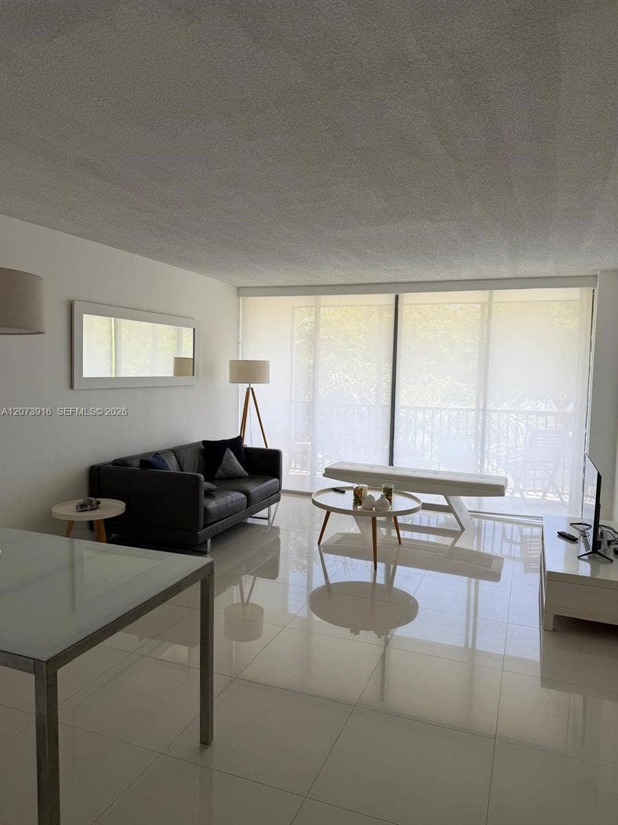 3475 N Country Club Drive, #309, Aventura, FL 33180 Photo 4