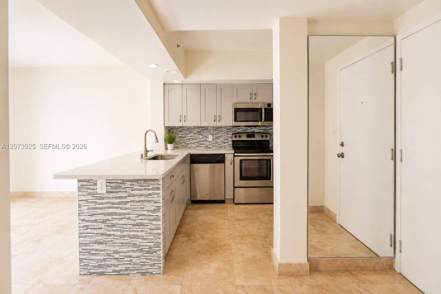 110 N Federal Highway, #703, Fort Lauderdale, FL 33301 Photo 6