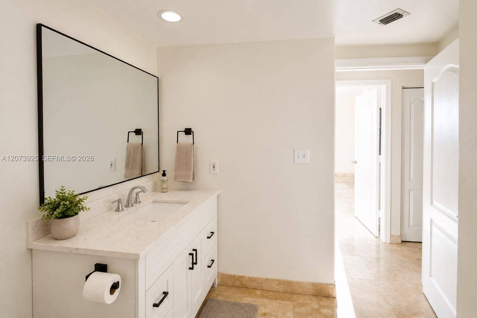 110 N Federal Highway, #703, Fort Lauderdale, FL 33301 Photo 19