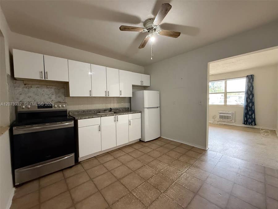Property photo for 900 SW 5th Street, #2, Hallandale Beach, FL