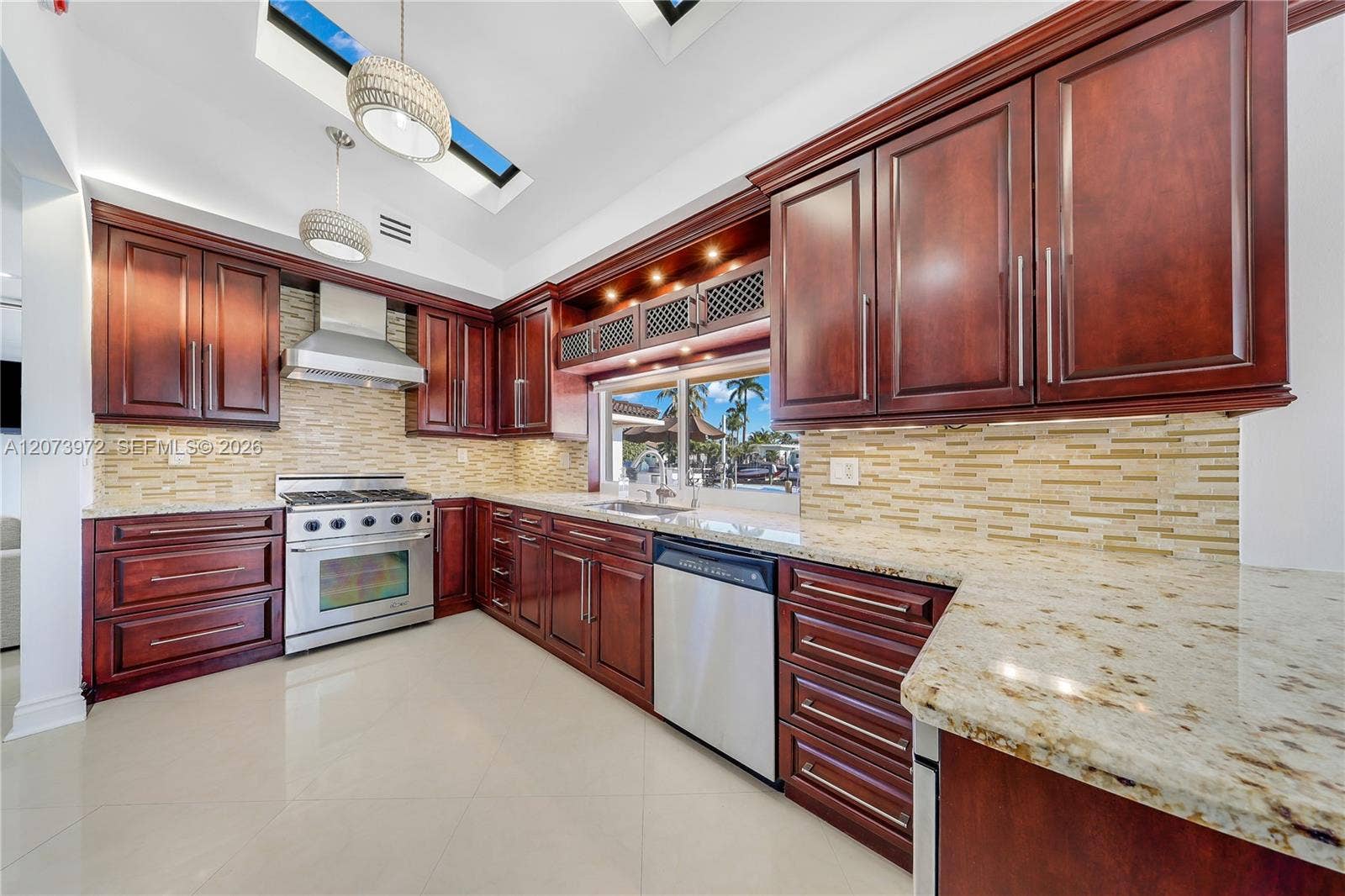 800 SE 3rd Terrace, Pompano Beach, FL 33060 Photo 9