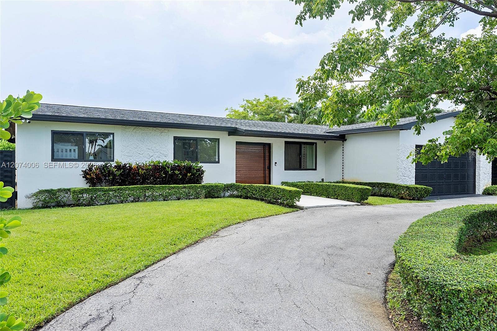 10630 NW 19th Place, Pembroke Pines, FL 33026 Photo 4