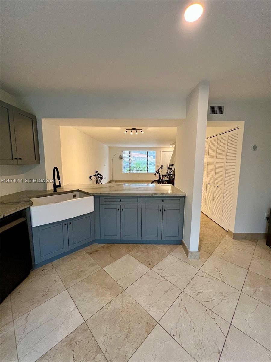 7803 SW 102nd Lane, Miami, FL 33156 Photo 10