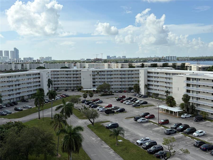 Property photo for 18011 Biscayne Boulevard, #905, Aventura, FL
