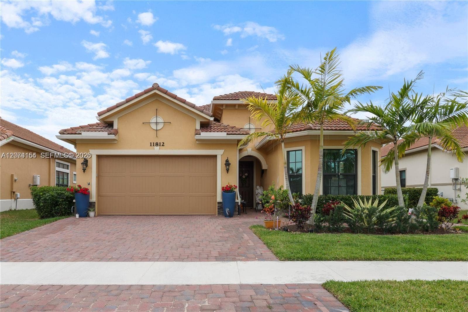 11812 S Cantal Circle S, Parkland, FL 33076 Photo 1