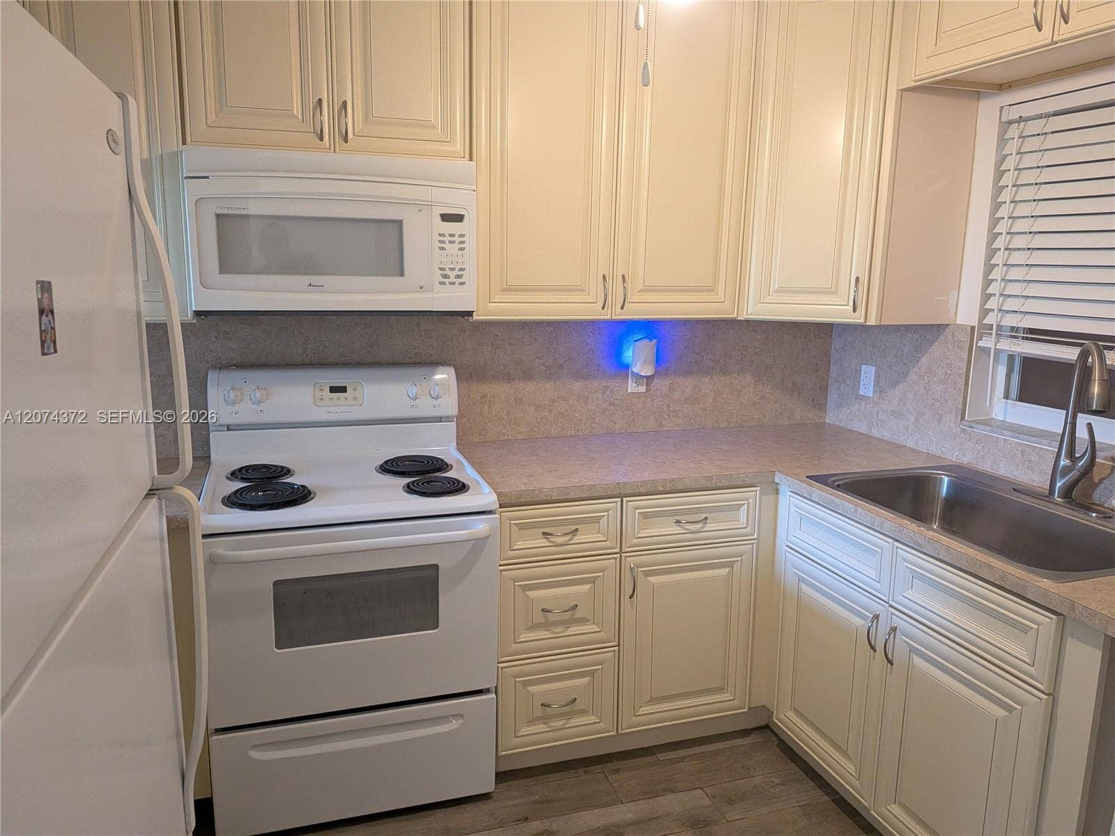 9471 Evergreen Place, #106, Davie, FL 33324 Photo 2