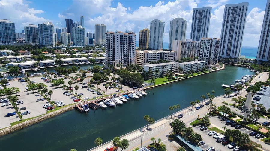Property photo for 500 Bayview Drive, #1725, Sunny Isles Beach, FL