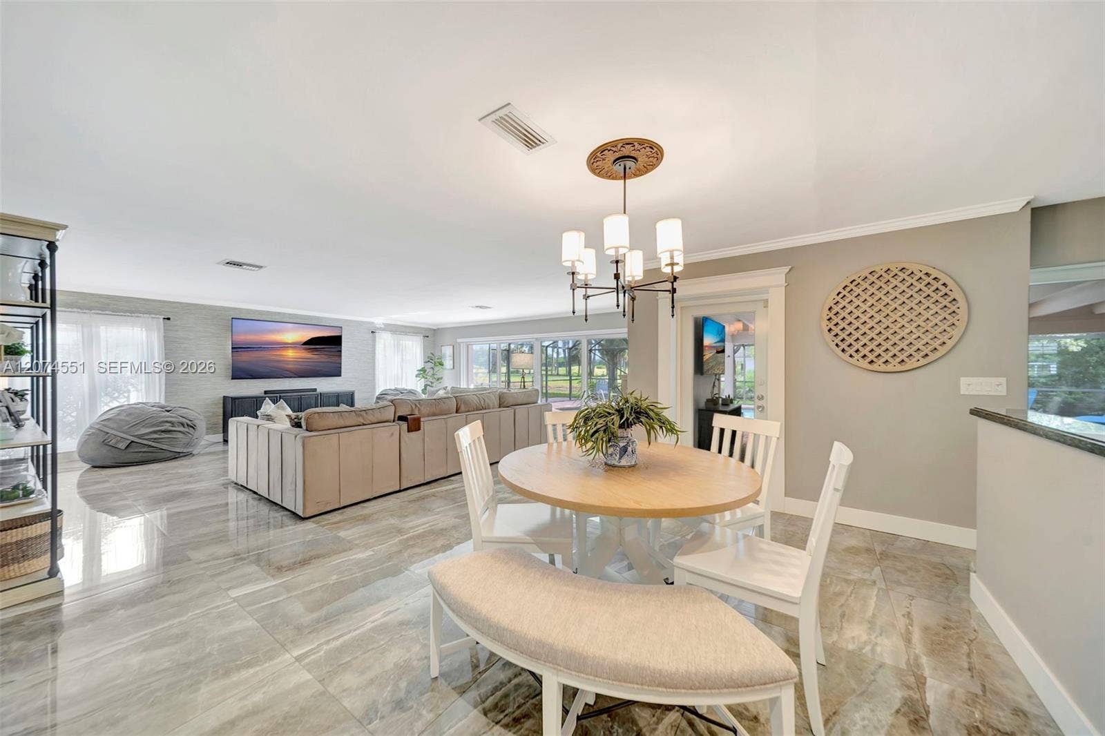 560 W Tropical Way, Plantation, FL 33317 Photo 23