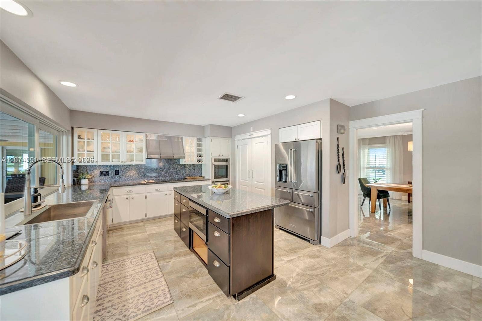 560 W Tropical Way, Plantation, FL 33317 Photo 25
