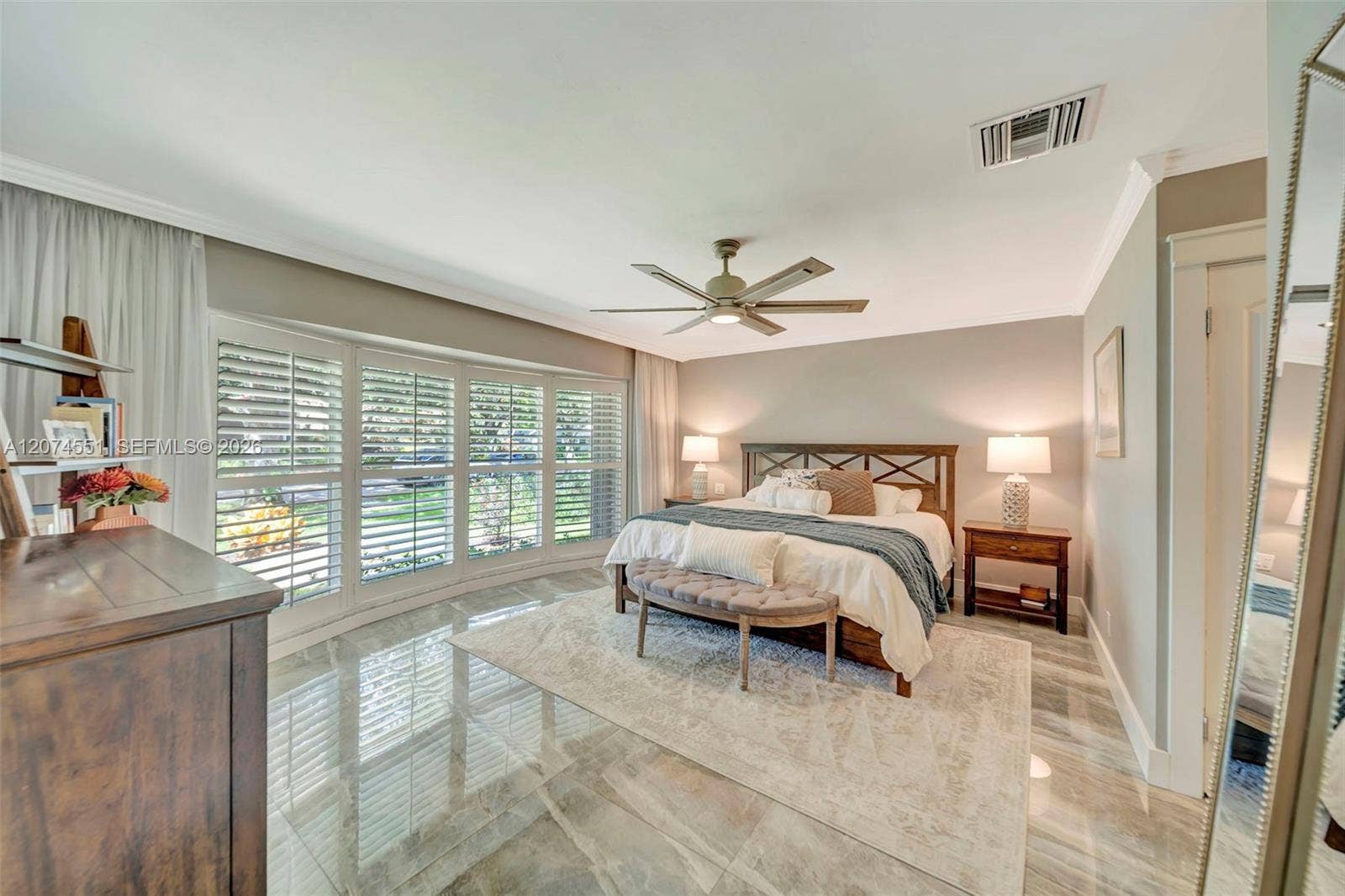 560 W Tropical Way, Plantation, FL 33317 Photo 11