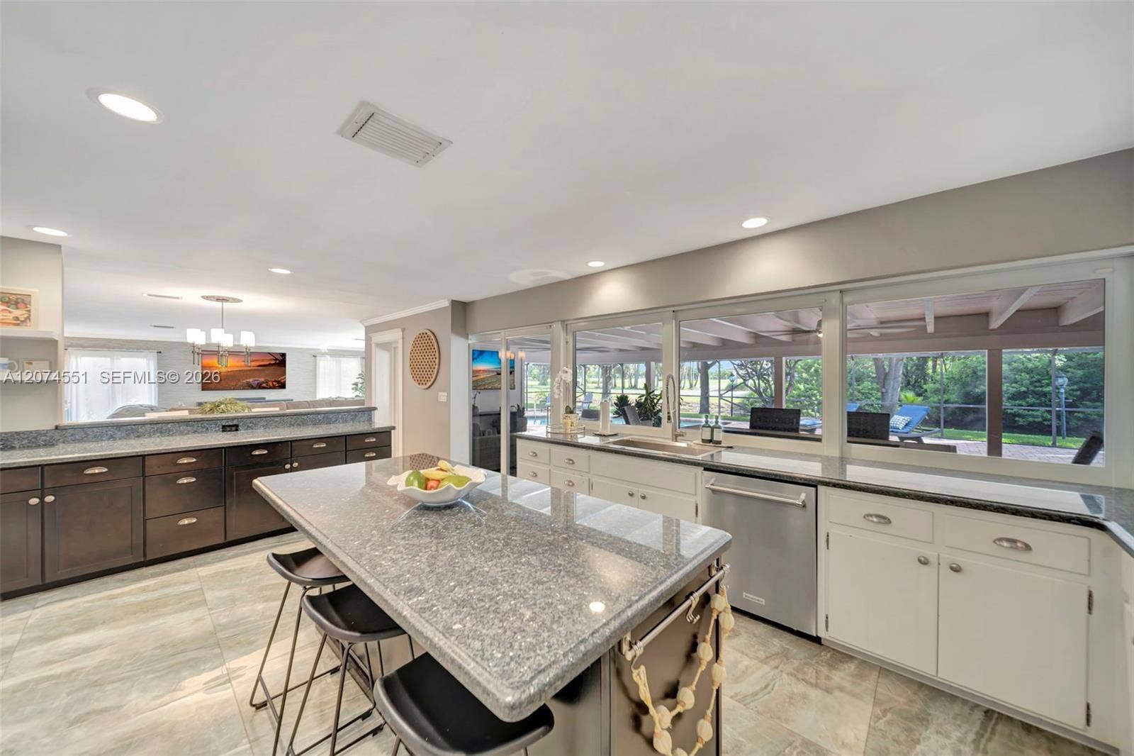 560 W Tropical Way, Plantation, FL 33317 Photo 29