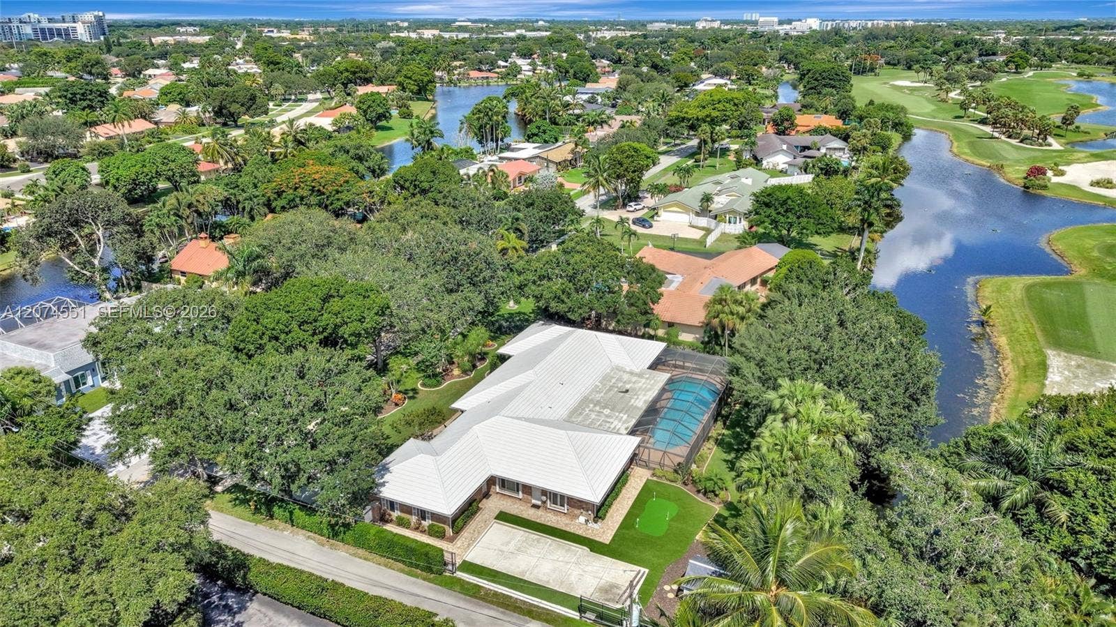 560 W Tropical Way, Plantation, FL 33317 Photo 88