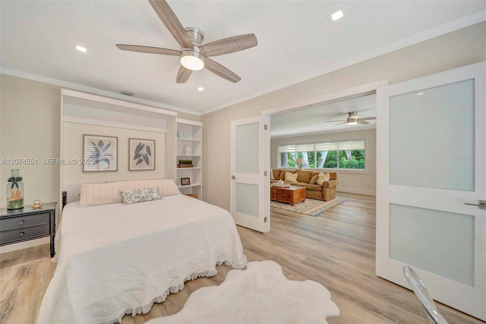 560 W Tropical Way, Plantation, FL 33317 Flex room