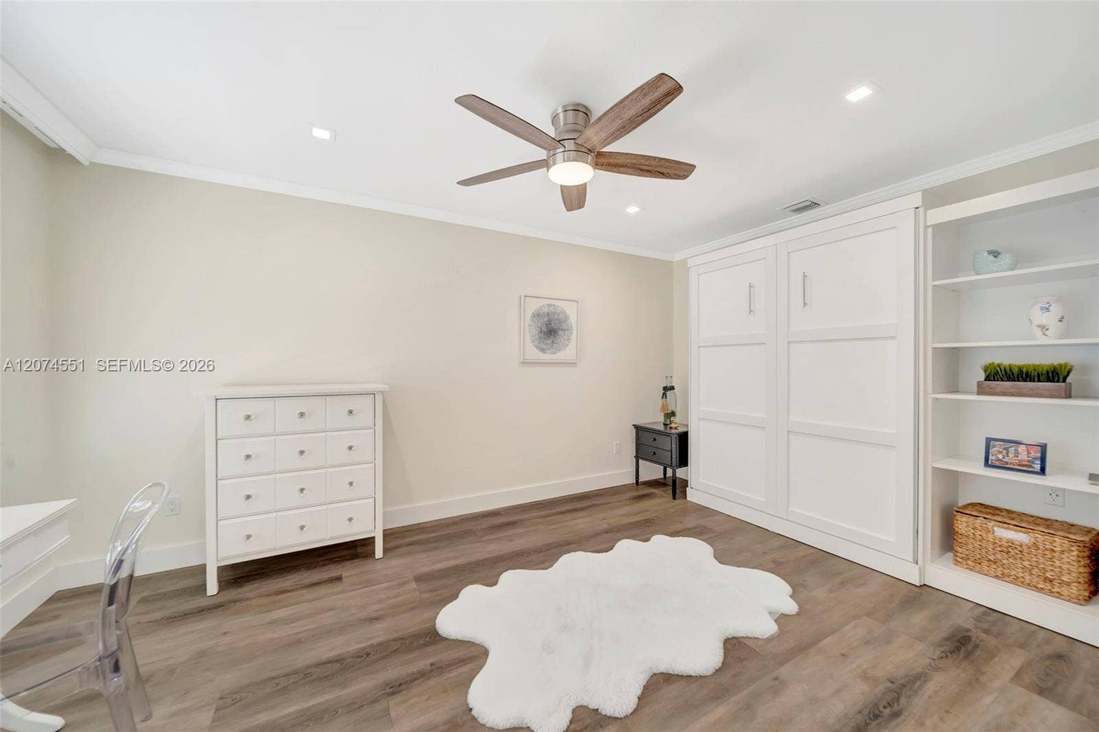560 W Tropical Way, Plantation, FL 33317 Flex room