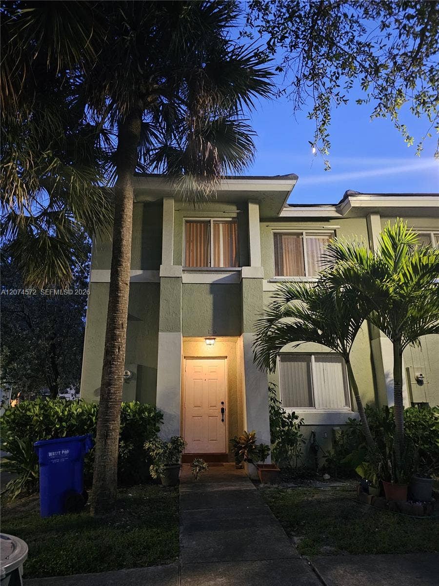 Property photo for 126 Hidden Ct Road, #27-D, Hollywood, FL