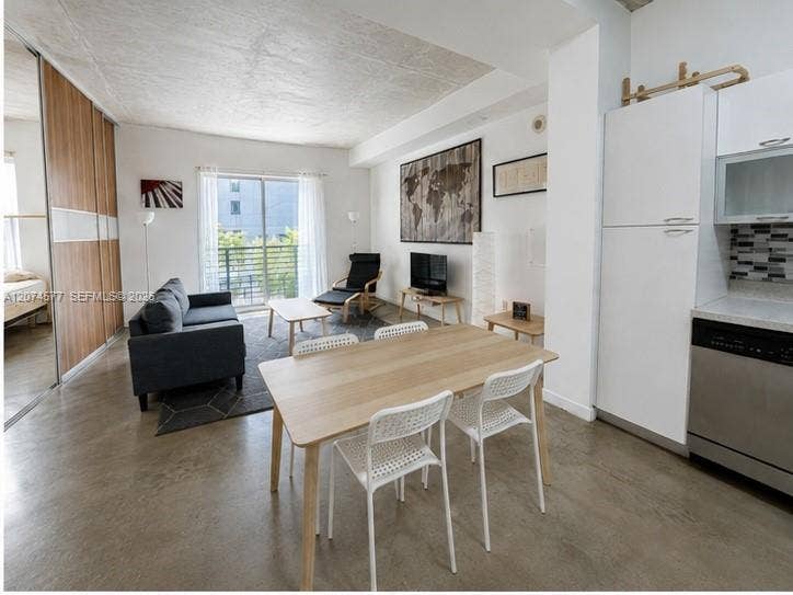 234 NE 3rd Street, #206, Miami, Miami, FL 33132 Photo 2