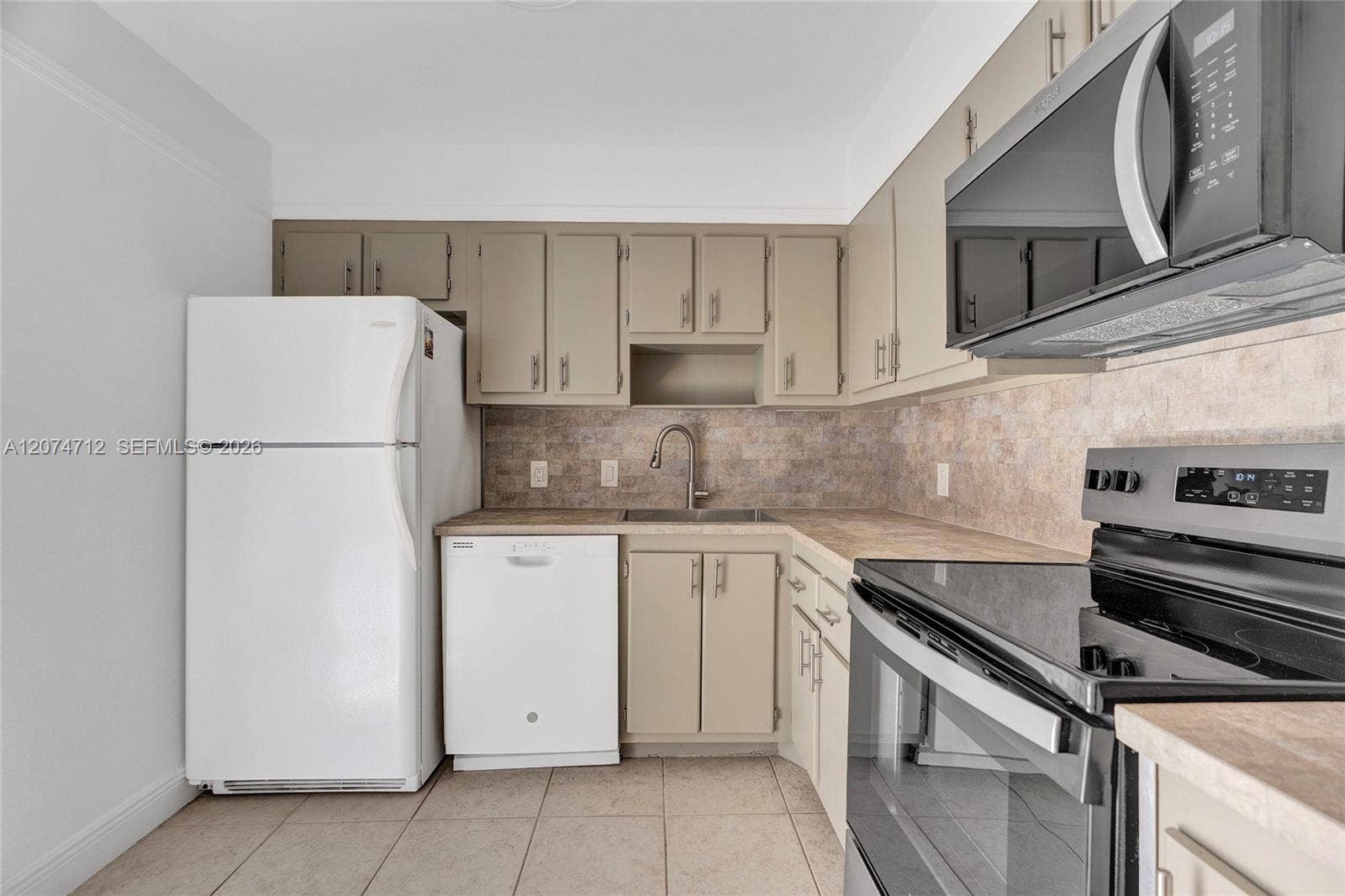 3401 N Country Club Drive, #EI403, Aventura, FL 33180 Photo 27