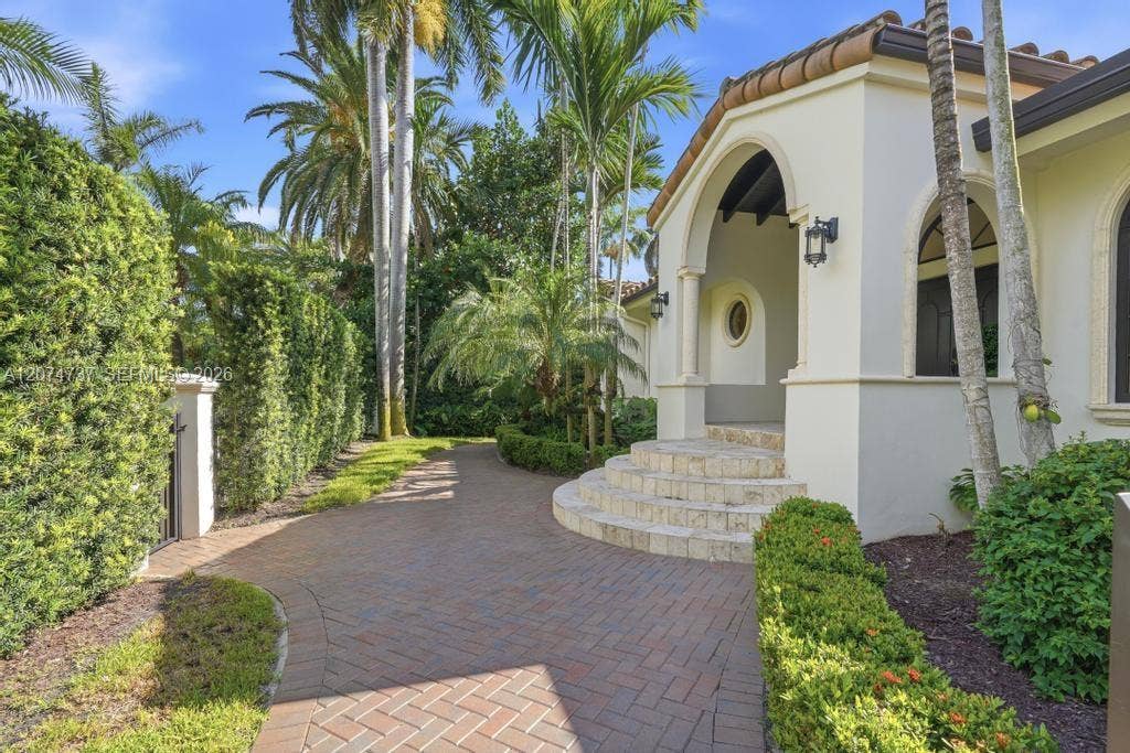 2532 NW Lake Avenue, Miami Beach, FL 33140 Photo 3