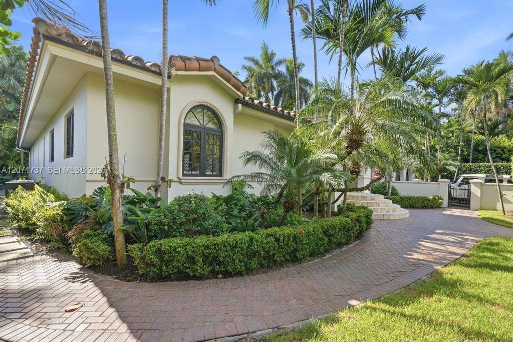 2532 NW Lake Avenue, Miami Beach, FL 33140 Photo 6