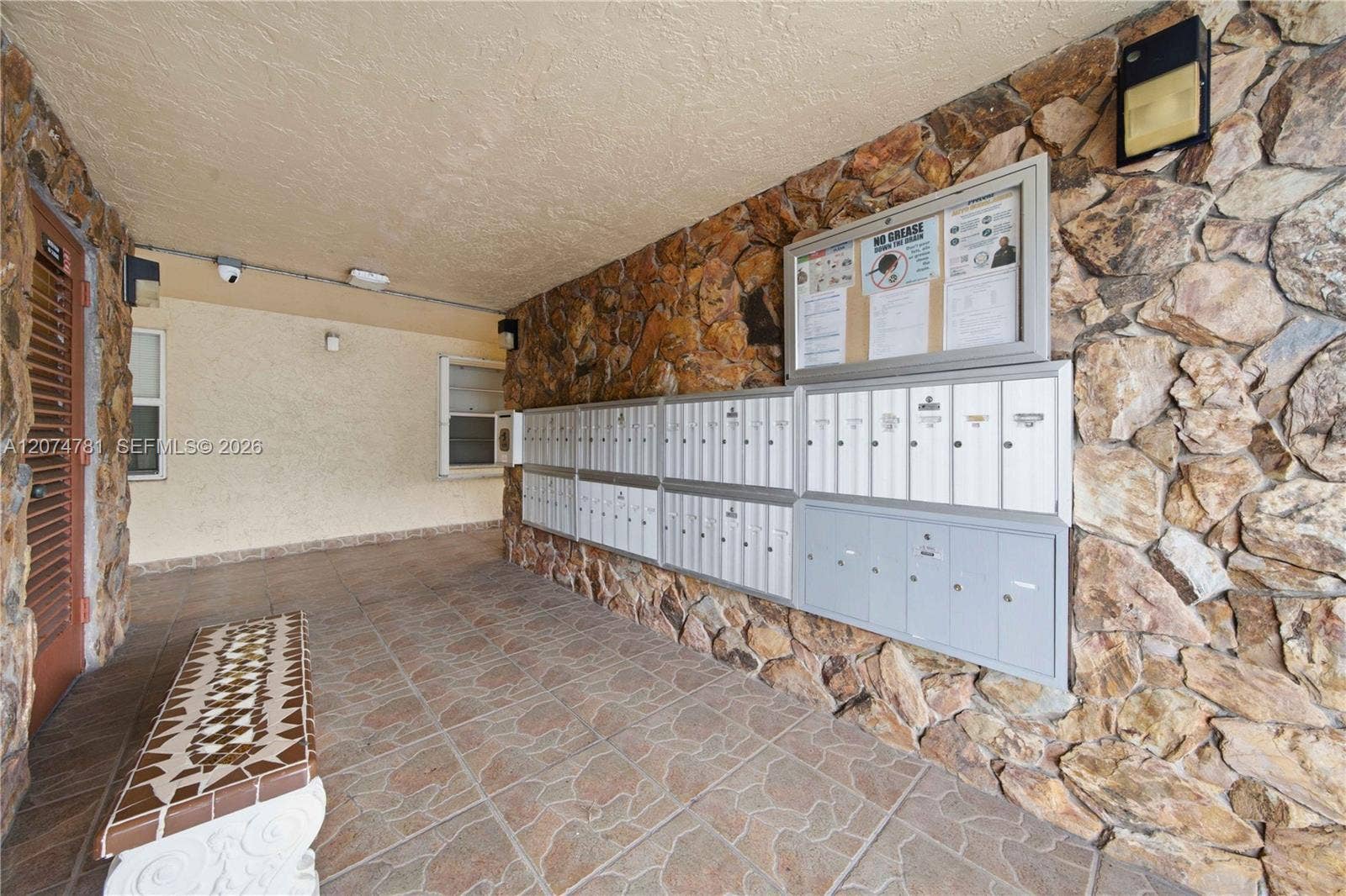 441 SE 3rd Street, #207, Dania Beach, FL 33004 Photo 4