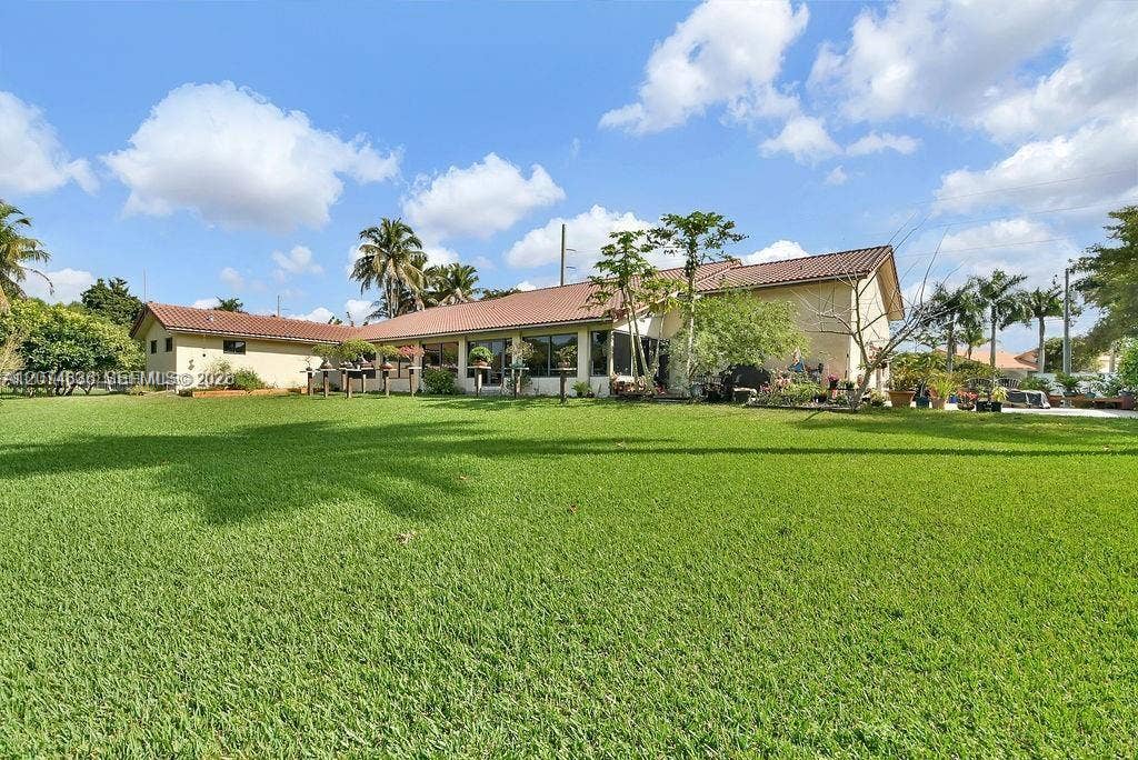 5425 SW 190th Avenue, Southwest Ranches, FL 33332 Photo 3