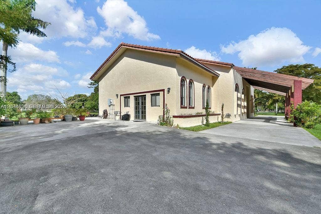 5425 SW 190th Avenue, Southwest Ranches, FL 33332 Photo 31