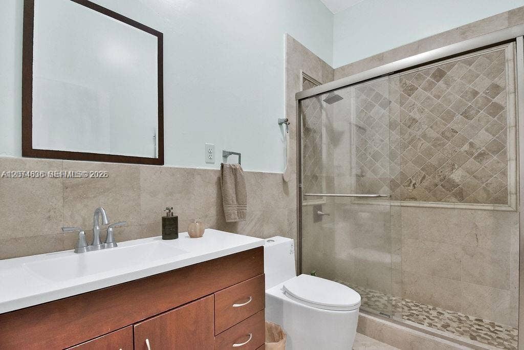 5425 SW 190th Avenue, Southwest Ranches, FL 33332 Photo 11
