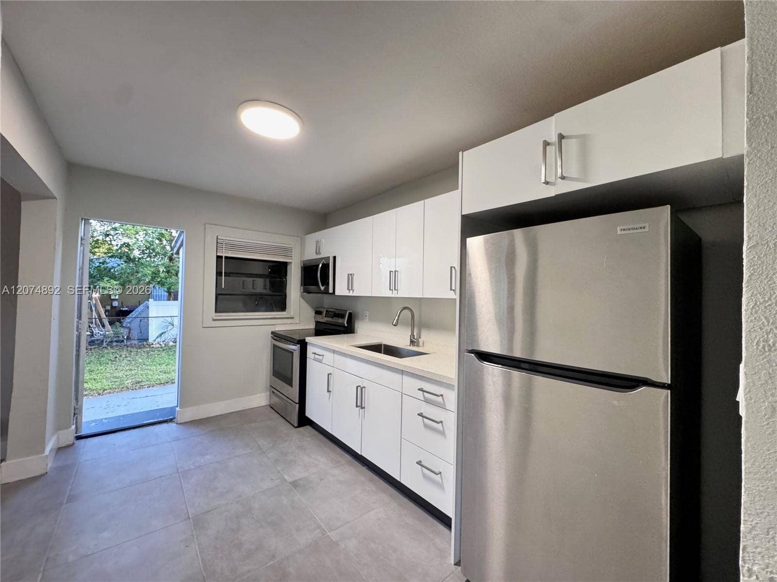3040 NW 7th Street, Pompano Beach, Pompano Beach, FL 33069 Photo 5