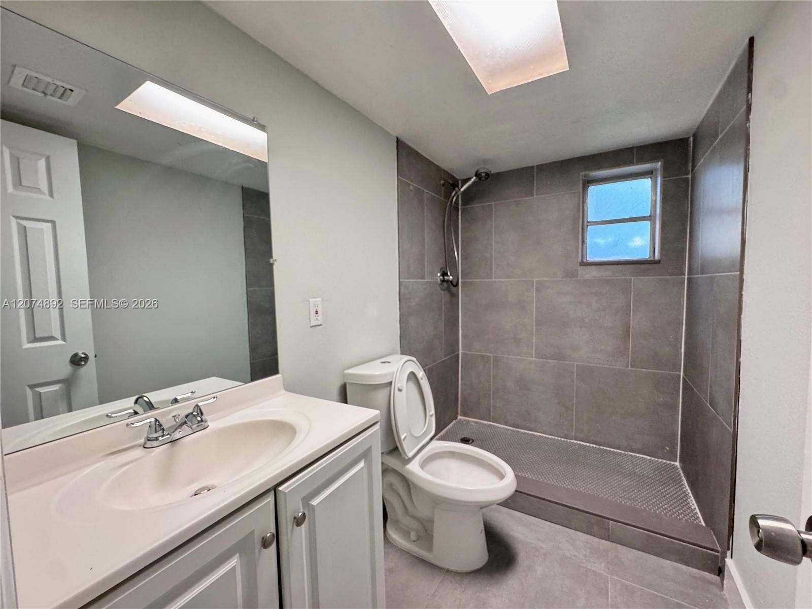 3040 NW 7th Street, Pompano Beach, Pompano Beach, FL 33069 Photo 8