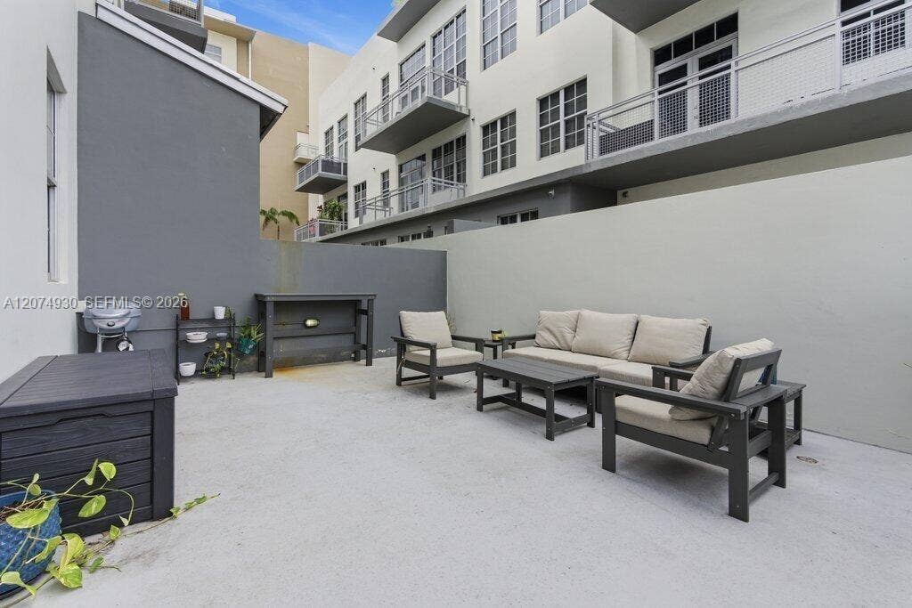 425 N Andrews Avenue, #202, Fort Lauderdale, FL 33301 Photo 21