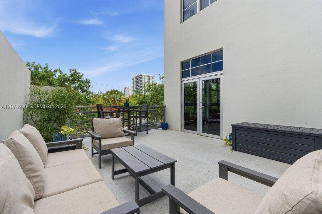 425 N Andrews Avenue, #202, Fort Lauderdale, FL 33301 Photo 17