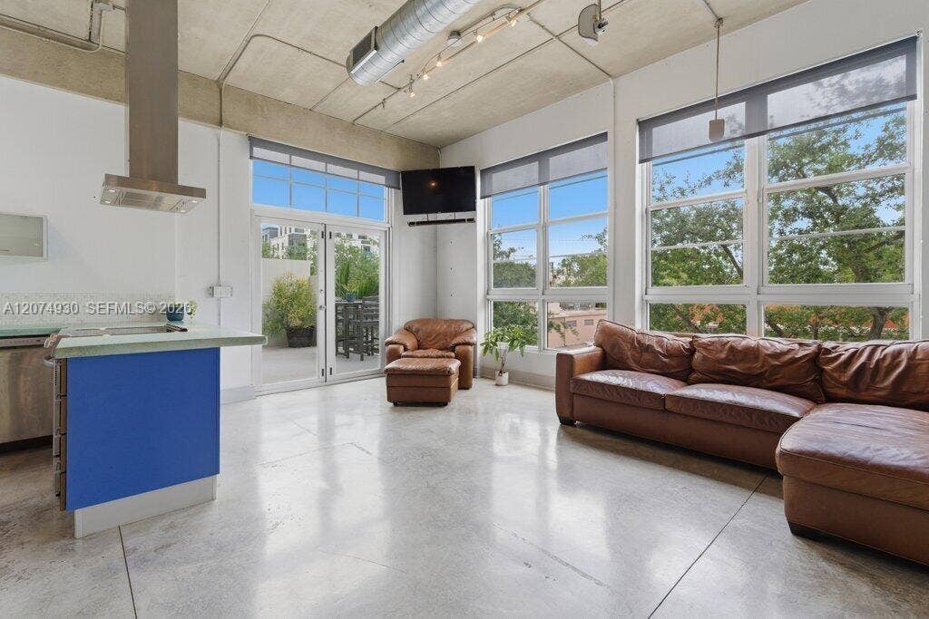 425 N Andrews Avenue, #202, Fort Lauderdale, FL 33301 Photo 11