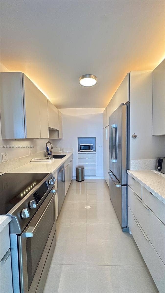 209 N Fort Lauderdale Beach Boulevard, #10A, Fort Lauderdale, FL 33304 Photo 32