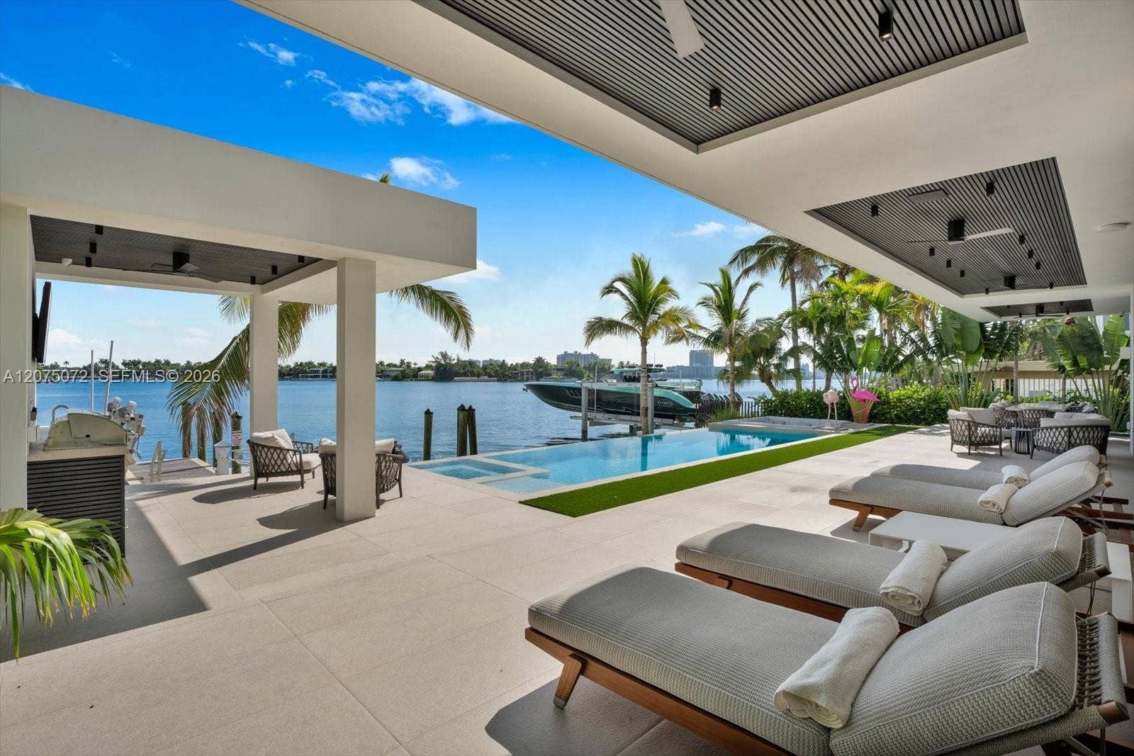375 N Hibiscus Drive, Miami Beach, FL 33139 Photo 15