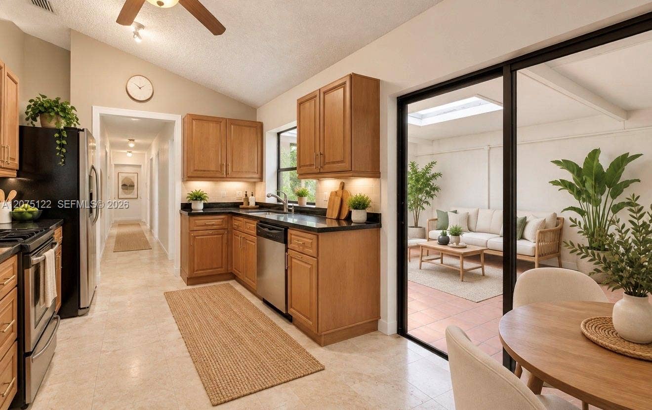 16871 Patio Village Court, Weston, FL 33326 Photo 10