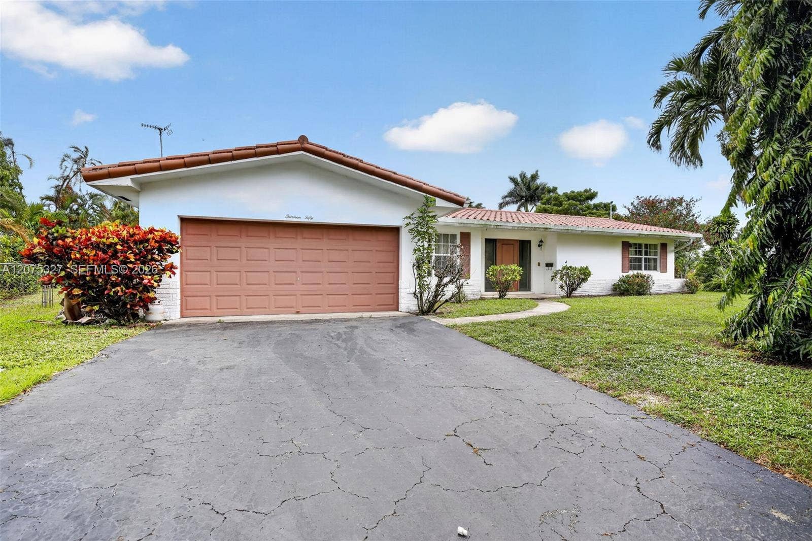 1350 NW 73rd Avenue, Plantation, FL 33313 Photo 1