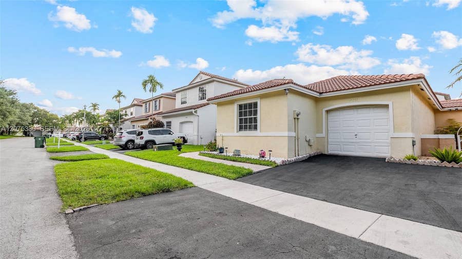 Property photo for 17251 NW 6th Street, Pembroke Pines, FL