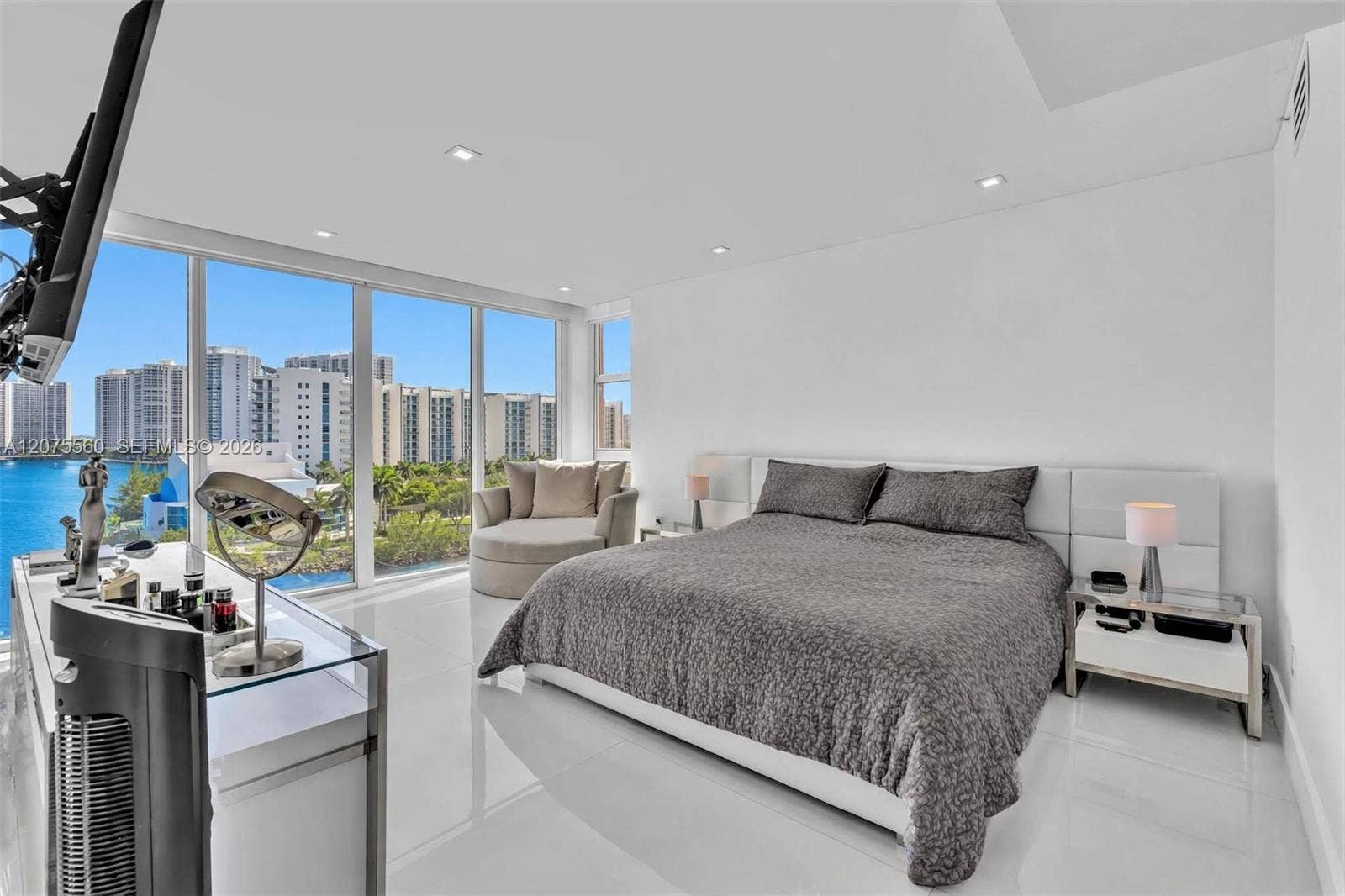 3370 Hidden Bay Drive, #815, Aventura, FL 33180 Photo 32